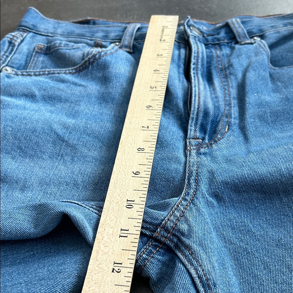 American Eagle Outfitters Distressed Mom Jeans - Picture 7 of 11